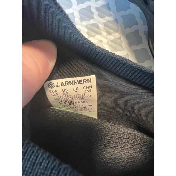 Larnmern Black Steel Toe Work Safety Lightweight Sneakers Size 9.5 Pre-Loved - Picture 8 of 8